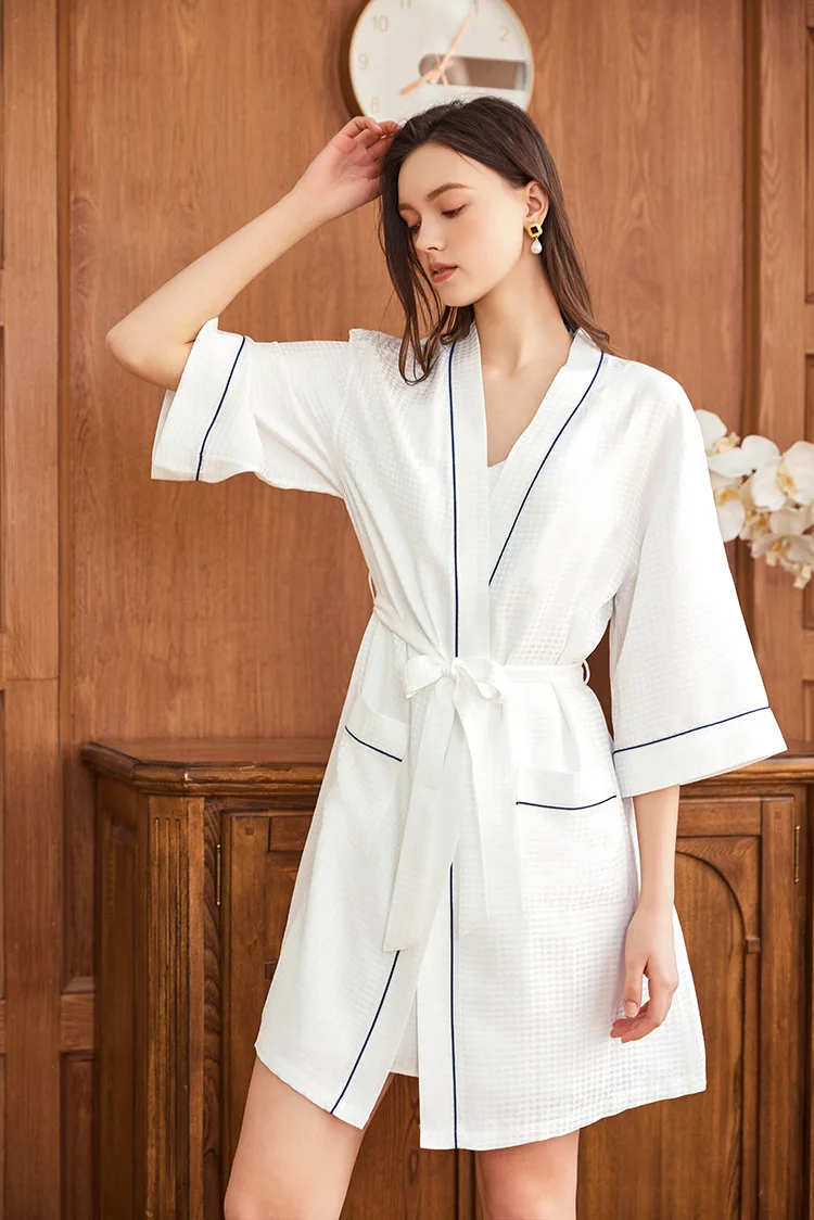 Waffle Jacquard 100% Mulberry  - Robe Silk Women ulasan dan harga