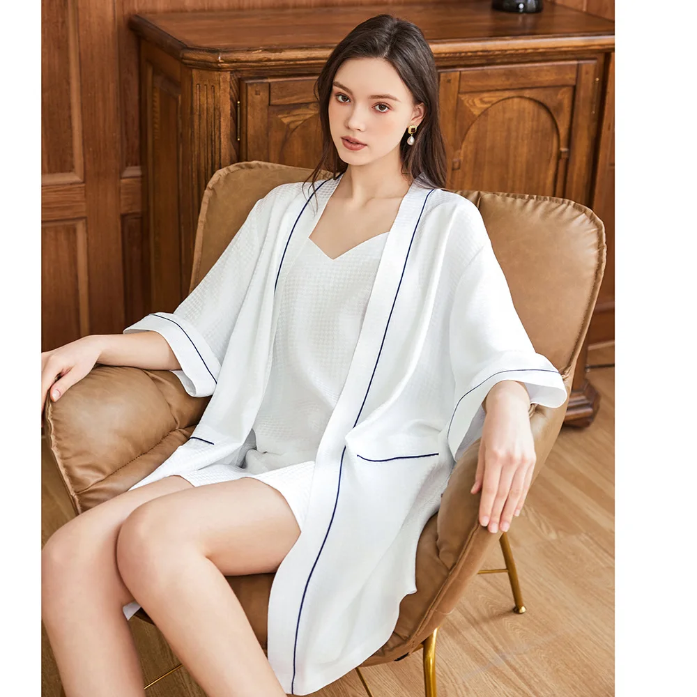 Waffle Jacquard 100% Mulberry  - Robe Silk Women ulasan dan harga