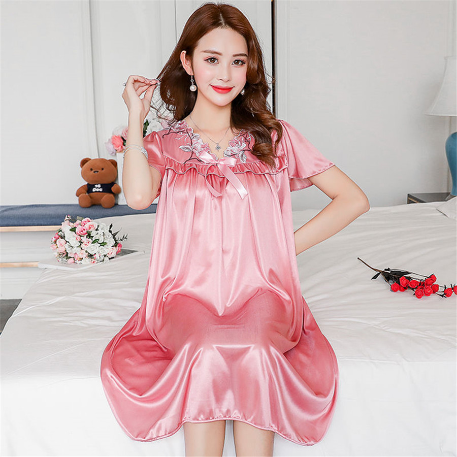 NEW Summer Ice Silk Nightgown  - Robe Silk Women ulasan dan harga